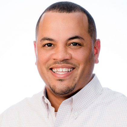 Headshot of Luis Rodriguez