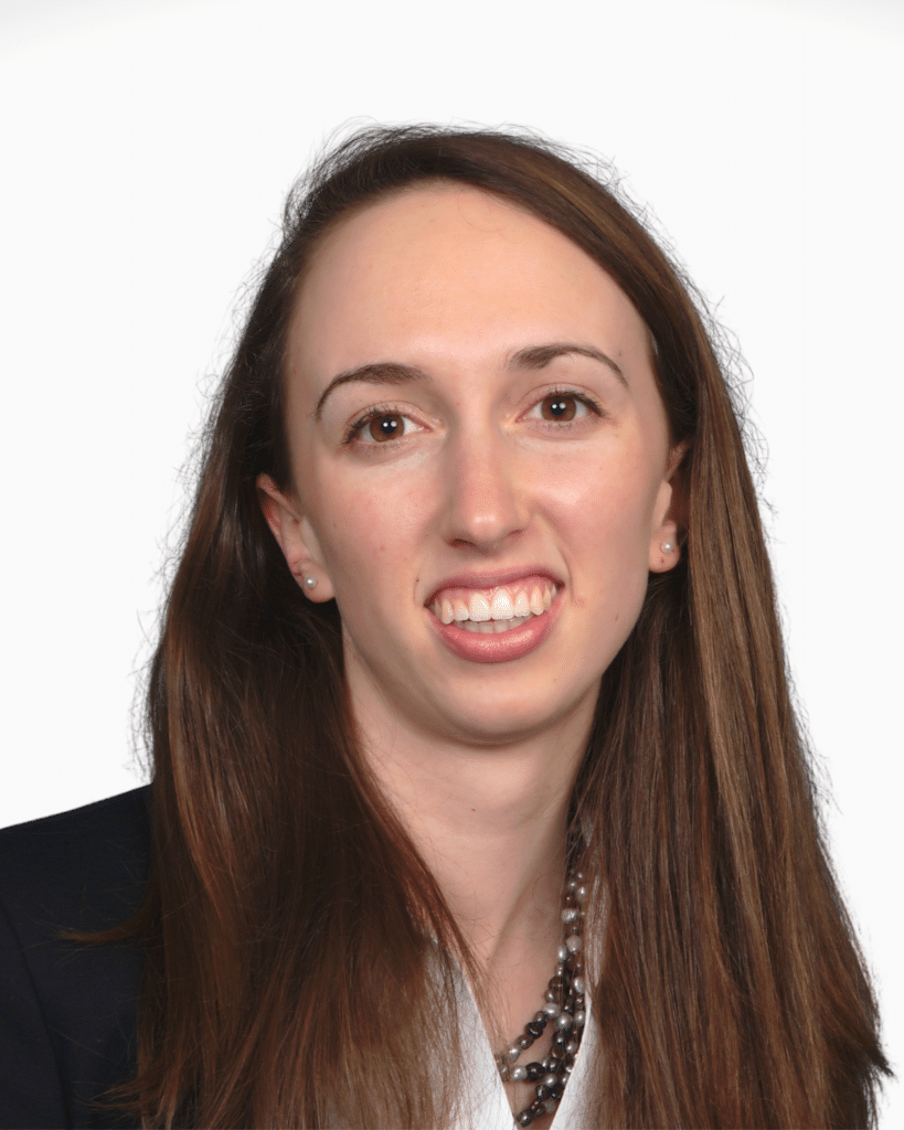 Headshot of Liz E.