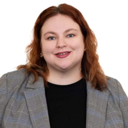 Maggie D. Headshot